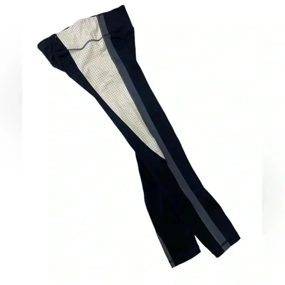 Athleta Elation Crop 7/8 Tight Leggings  Yoga White
Navy Blue Size XS - Picture 4 of 14